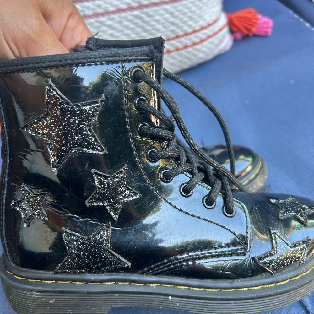 Dr martens for little girls size 1 us good condition just running small